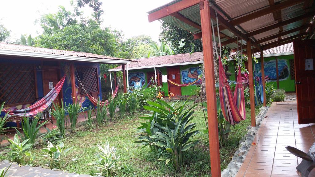 Hakuna Matata Hostel Cahuita Exterior foto