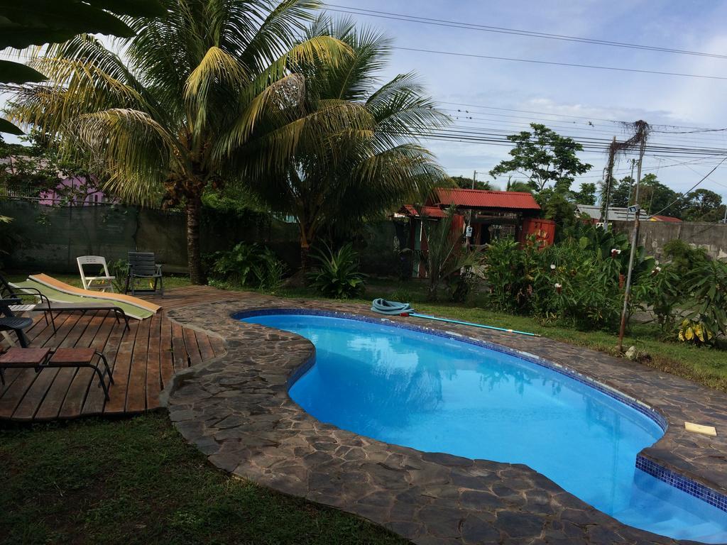 Hakuna Matata Hostel Cahuita Exterior foto